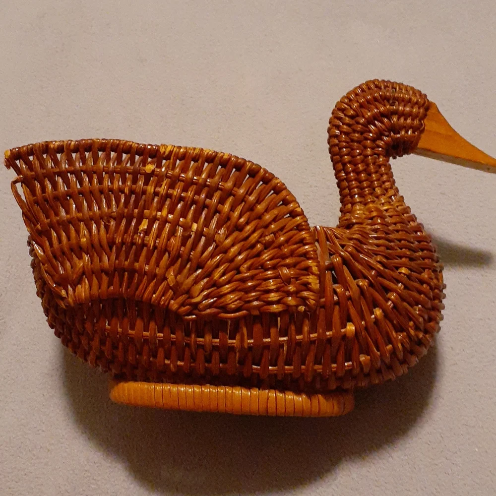 Vintage Wicker Turkey Thanksgiving Basket Wood Beak - Picture 2 of 8